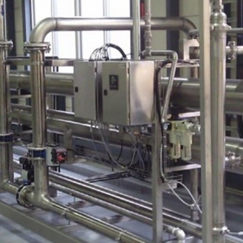Eıshın Shojı Softdrınk Nara Factory / Japan