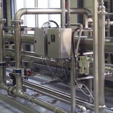 Eıshın Shojı Softdrınk Nara Factory / Japan